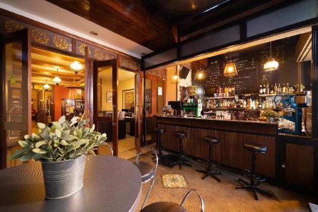 anggun boutique hotel