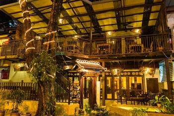 anggun boutique hotel