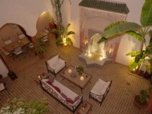 riad petit karmela