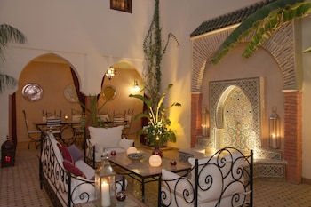 riad petit karmela