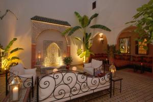 riad petit karmela
