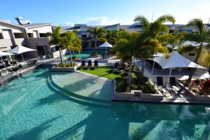 1770 lagoons central apartment resort