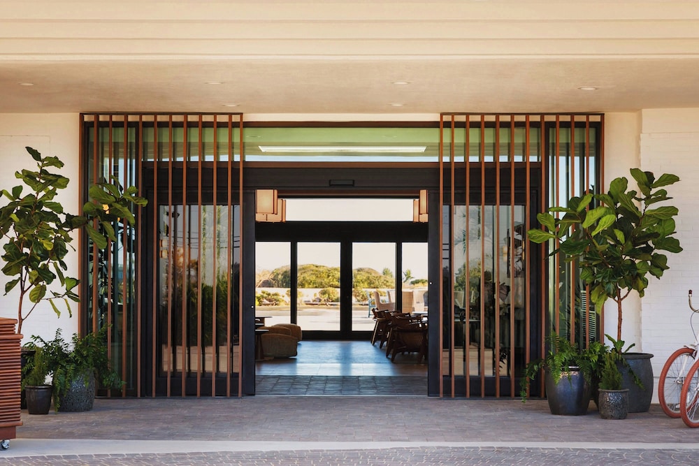 blockade runner beach resort