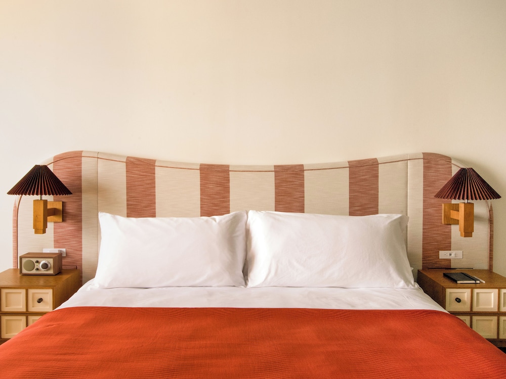 blockade runner beach resort