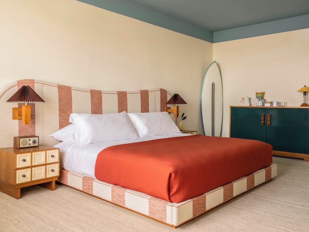 blockade runner beach resort