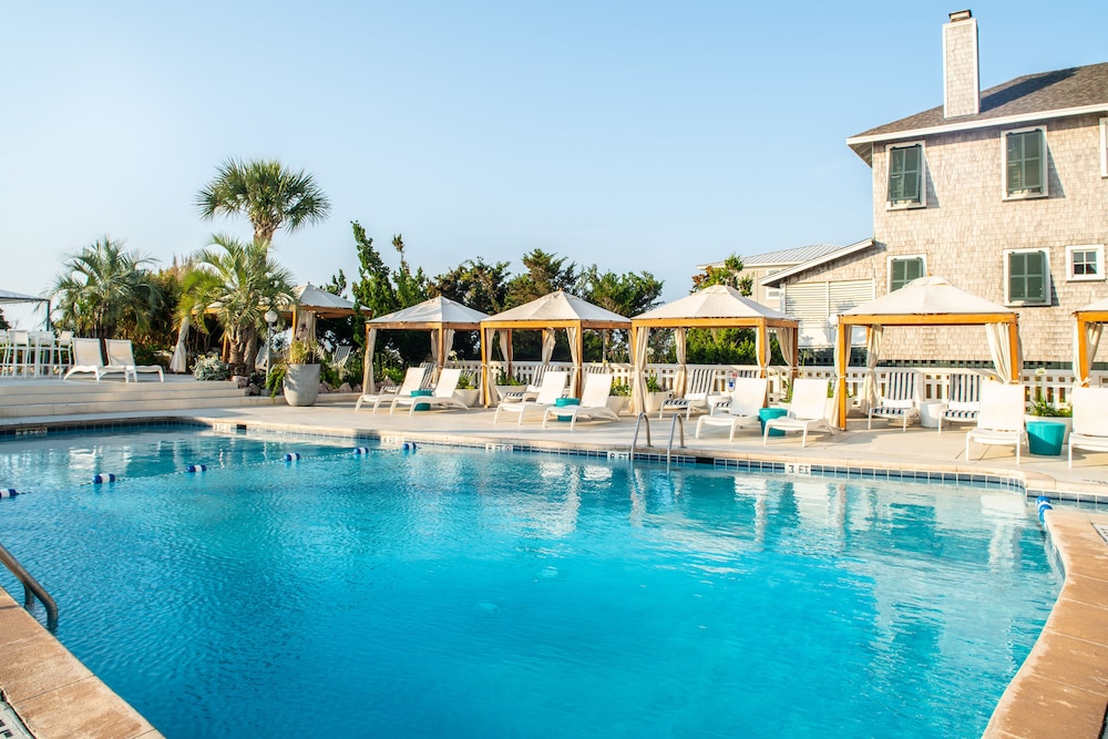 blockade runner beach resort