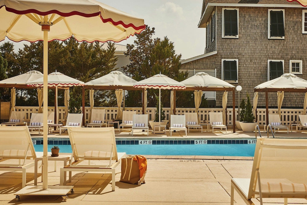 blockade runner beach resort