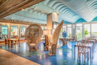 blockade runner beach resort