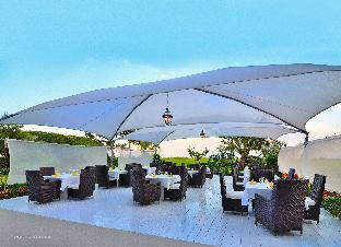 blockade runner beach resort