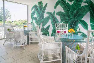 blockade runner beach resort