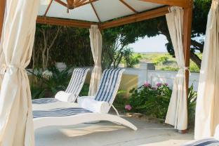 blockade runner beach resort