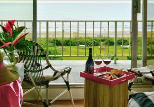 blockade runner beach resort