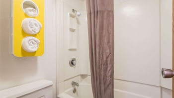 motel 6 elk grove village il