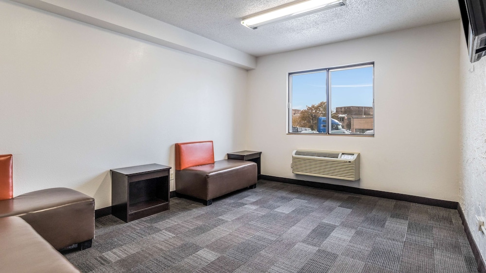 motel 6 elk grove village il