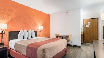 motel 6 elk grove village il