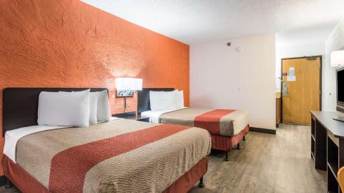 motel 6 elk grove village il