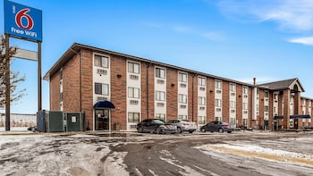 motel 6 elk grove village il