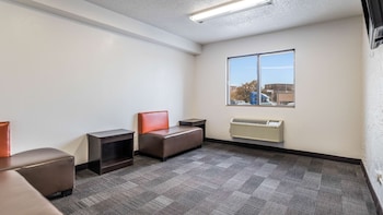 motel 6 elk grove village il