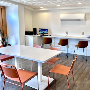 atlantic beach hotel newport