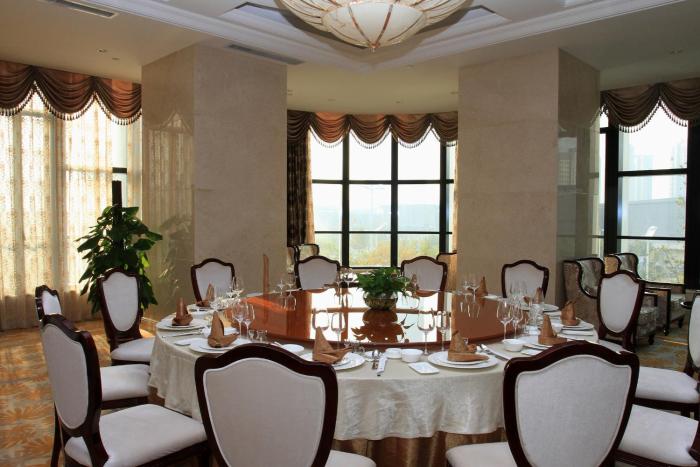 xinhua media hotel