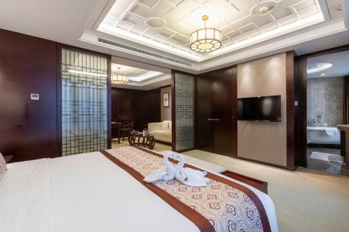 xinhua media hotel
