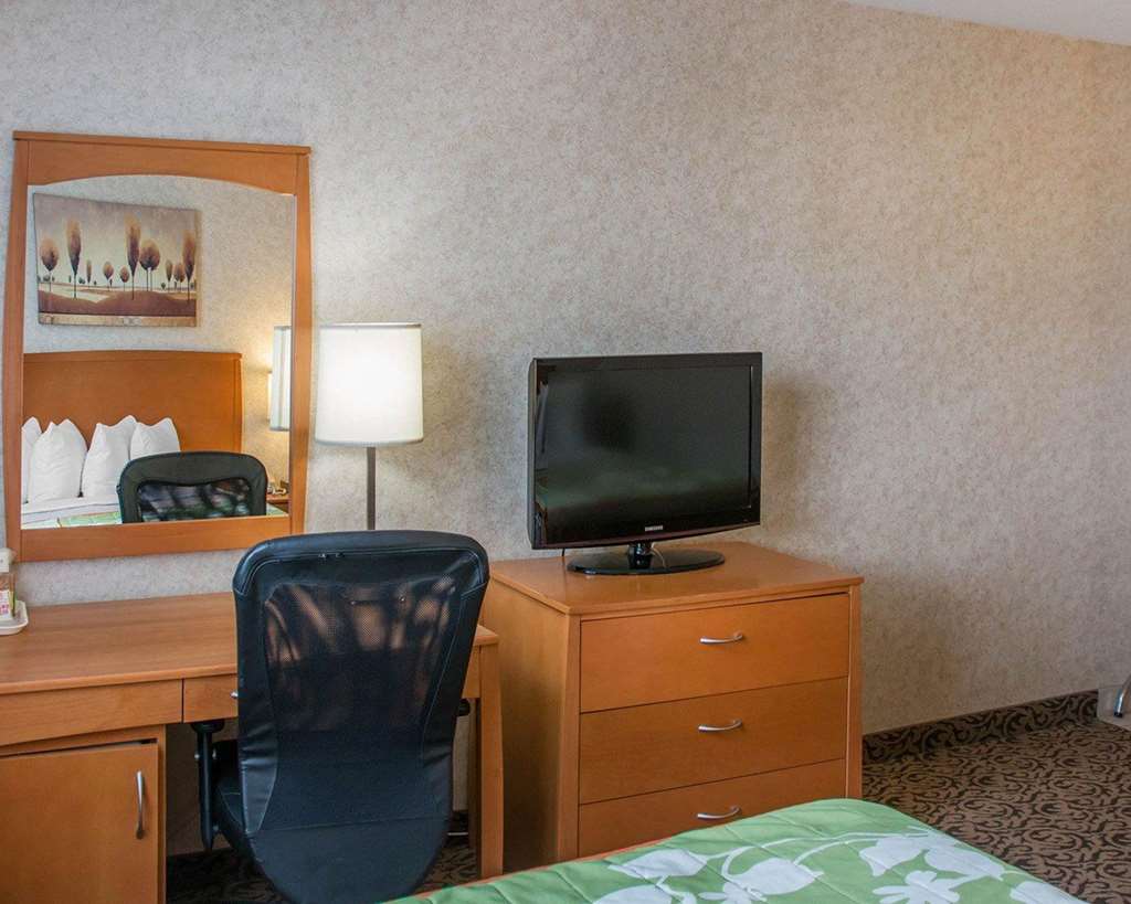 quality inn and suites winnipeg