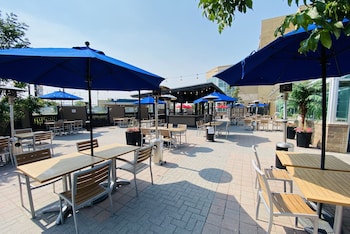 canad inns destination centre polo park