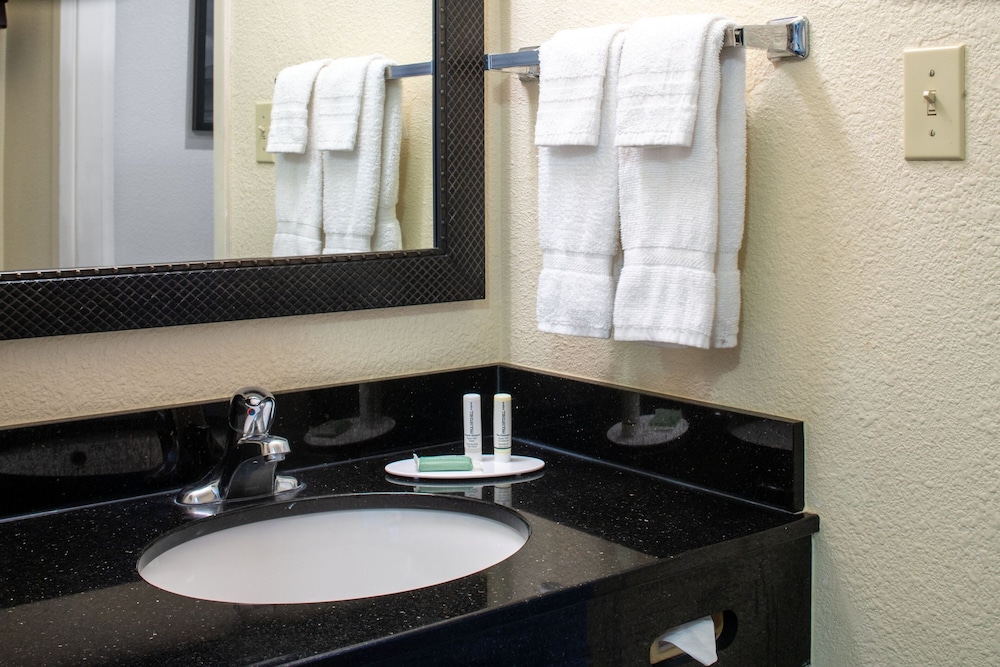 fairfield inn and suites by marriott gulfport