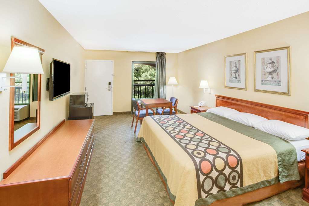 super 8 by wyndham diberville biloxi area