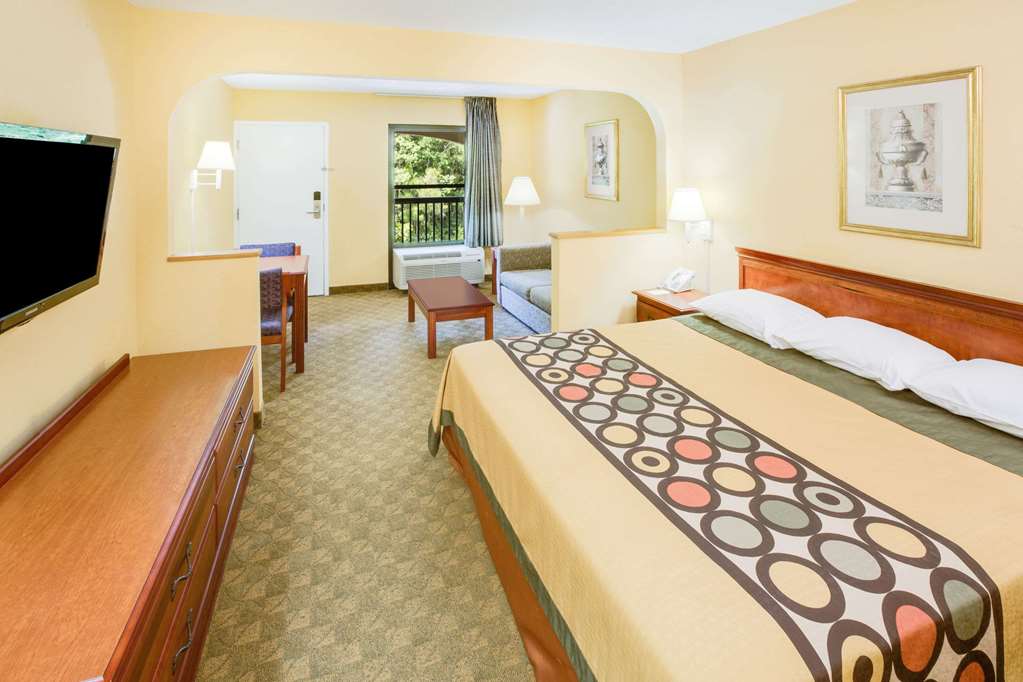 super 8 by wyndham diberville biloxi area