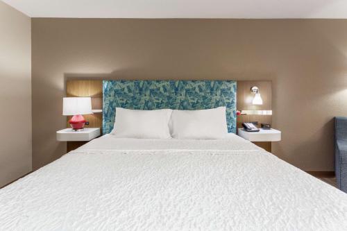 hampton inn biloxi ocean springs