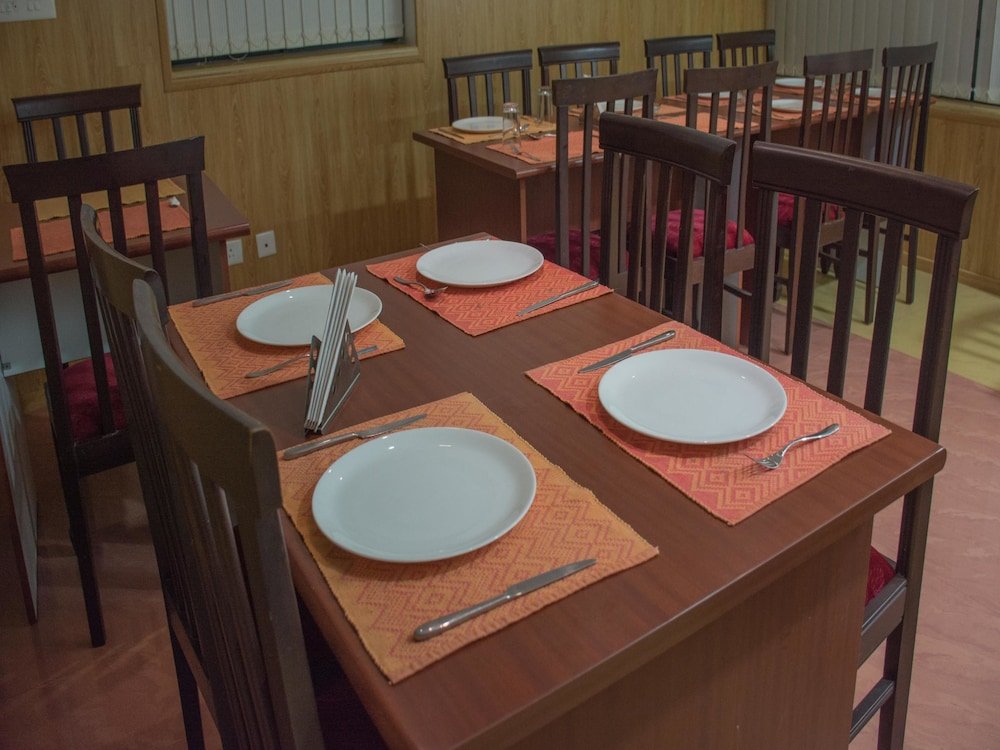 kailas holiday inn kovalam