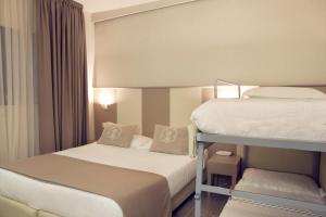 lhotel