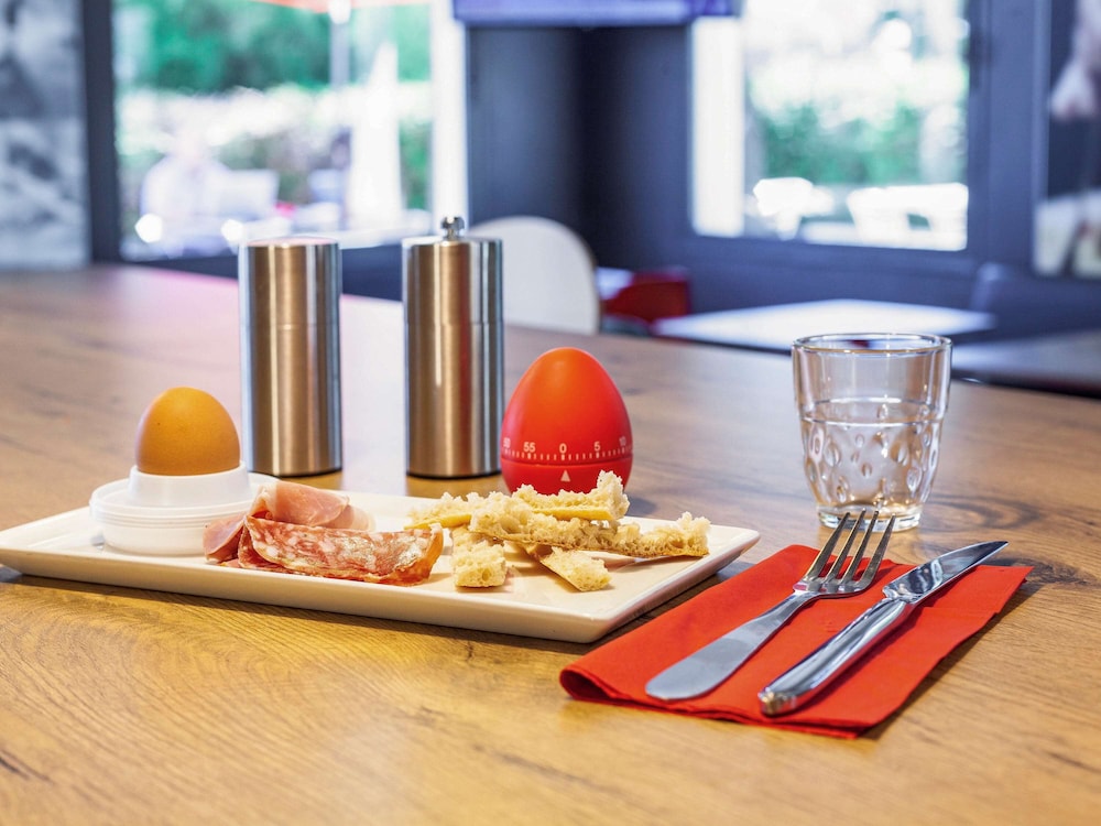 ibis mulhouse ile napoleon