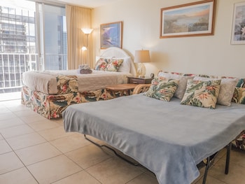 Tropical Studios At Marine Surf Waikiki,,0 star