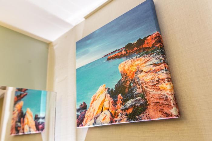 tropical studios at marine surf waikiki
