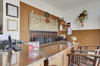 reddoorz near stadion kompyang sujana bali