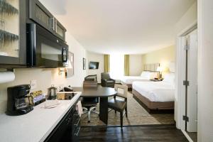 Sonesta Simply Suites Baltimore Bwi Airport,Linthicum>>Baltimore,3 star