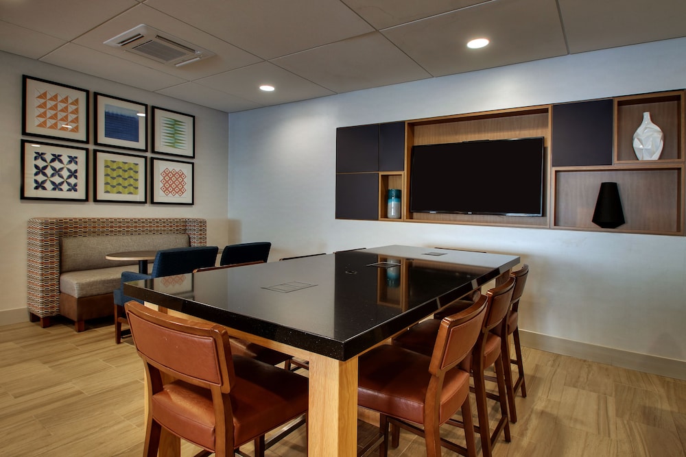 holiday inn express baltimore bwi airport west by ihg