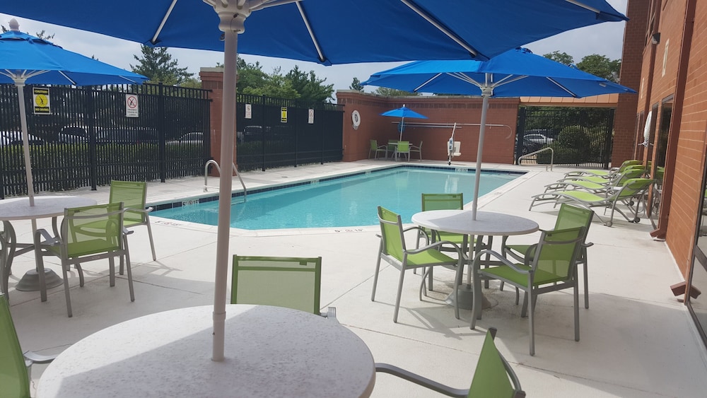 holiday inn express baltimore bwi airport west by ihg