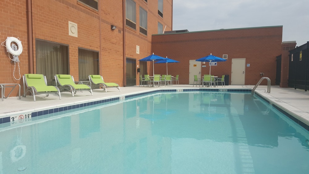 holiday inn express baltimore bwi airport west by ihg