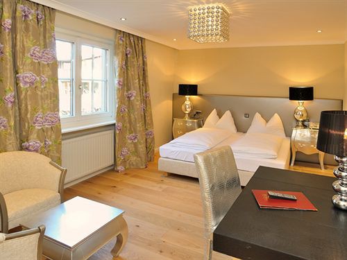 heitzmann hotel and rooftop