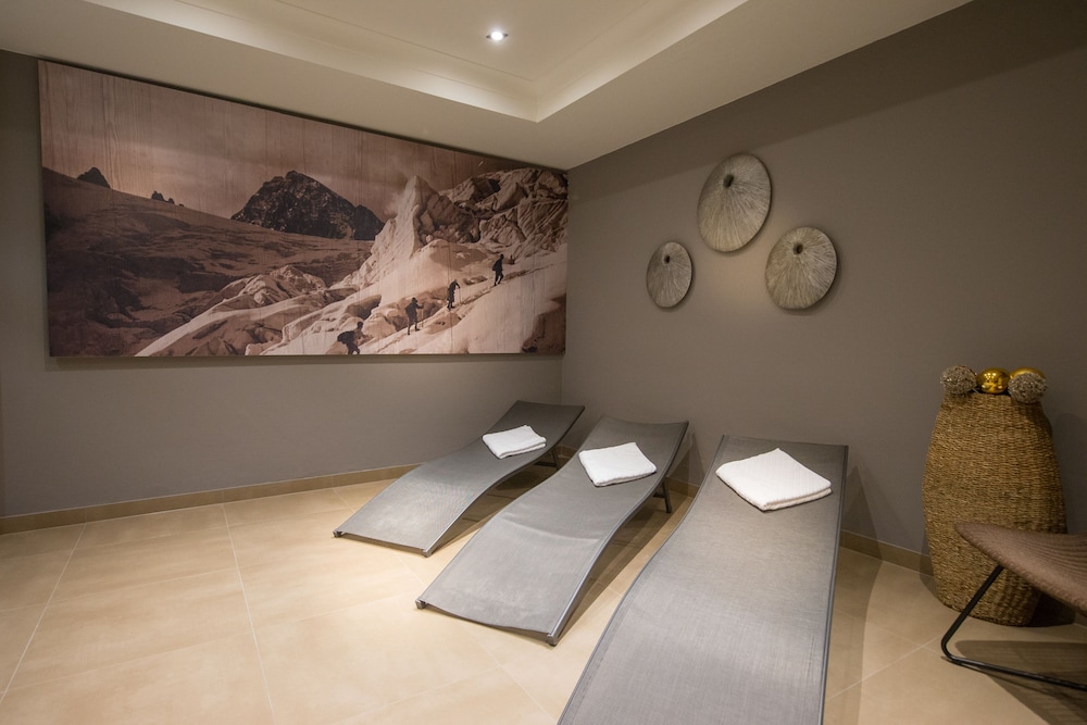 heitzmann hotel and rooftop