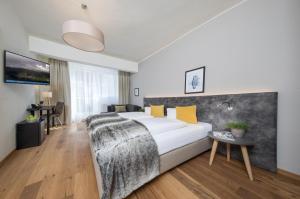 heitzmann hotel and rooftop