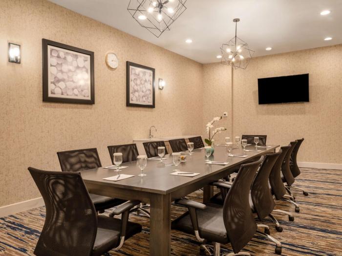 embassy suites by hilton baltimore hunt valley