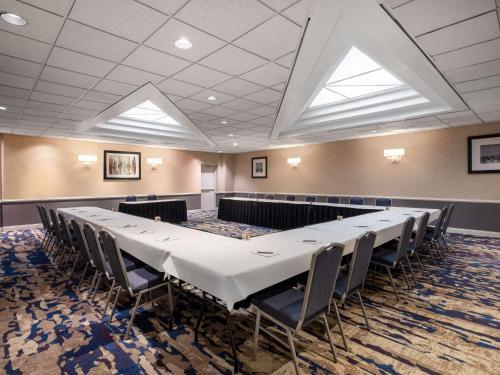 embassy suites by hilton baltimore hunt valley