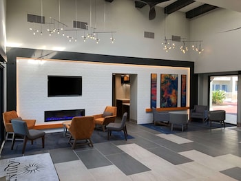 La Quinta Inn & Suites By Wyndham Ft. Myers-Sanibel Gateway,Fort Myers>>Florida,3 star