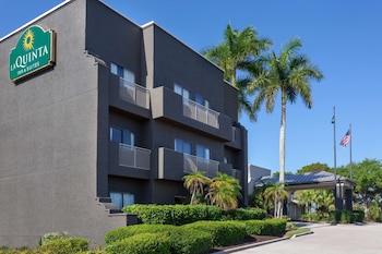 La Quinta Inn & Suites By Wyndham Ft. Myers-Sanibel Gateway,Fort Myers>>Florida,3 star