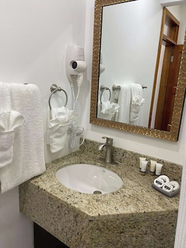 best western grand baymen gardens