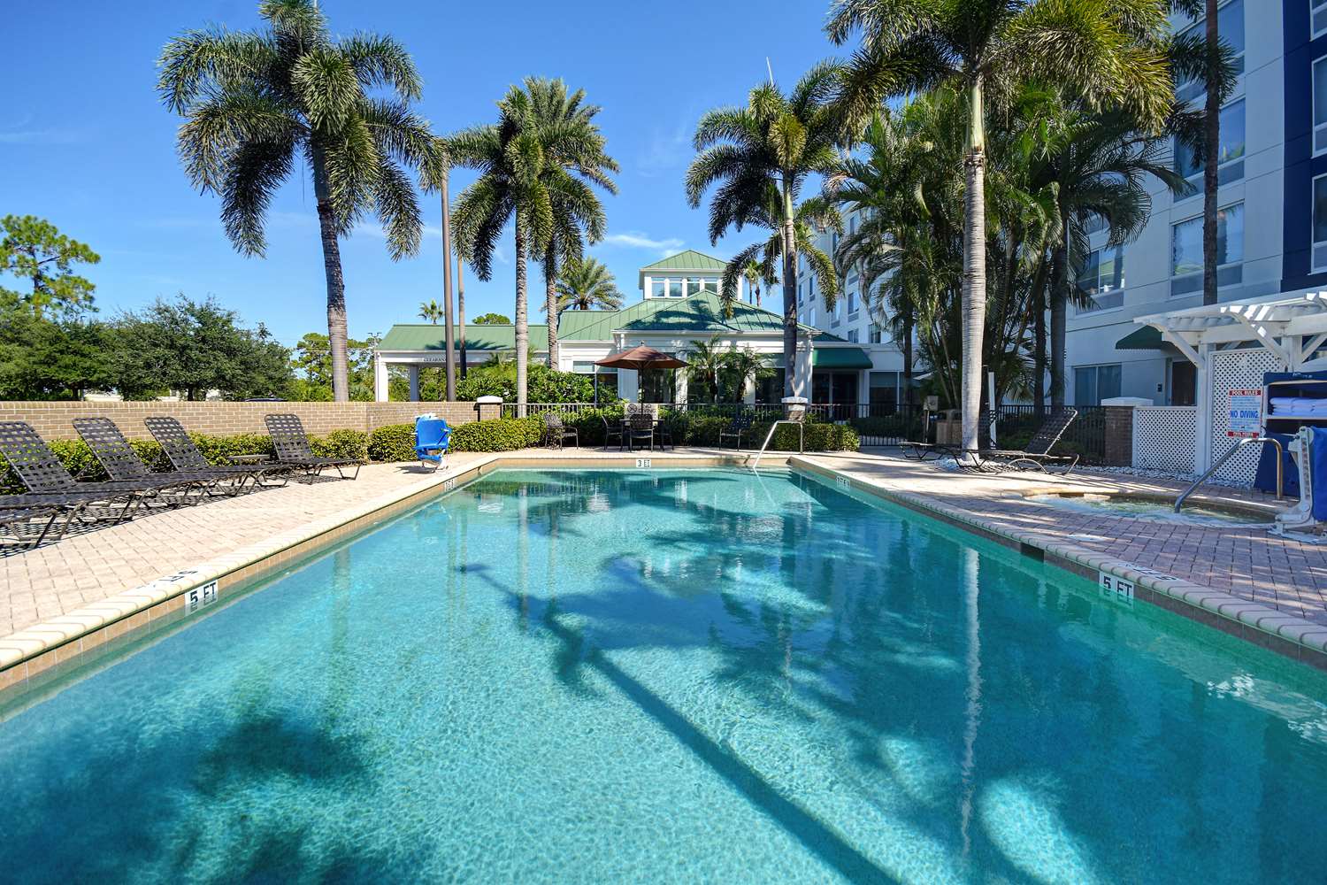 hilton garden inn ft myers